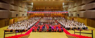 Group Photo with Professor Gilberto Ka-kit LEUNG, Professor CHAN Wai Yee, Dean CHIU, Procession Members, representative of Secondary Schools, freshmen and guests