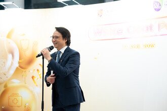 Professor Endes NG