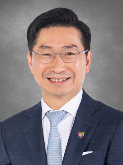 Professor CHIU Wai Yan, Philip